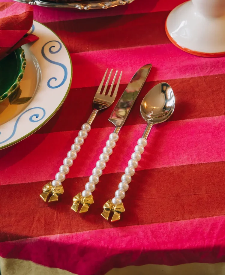 Pearls & Bow Cutlery